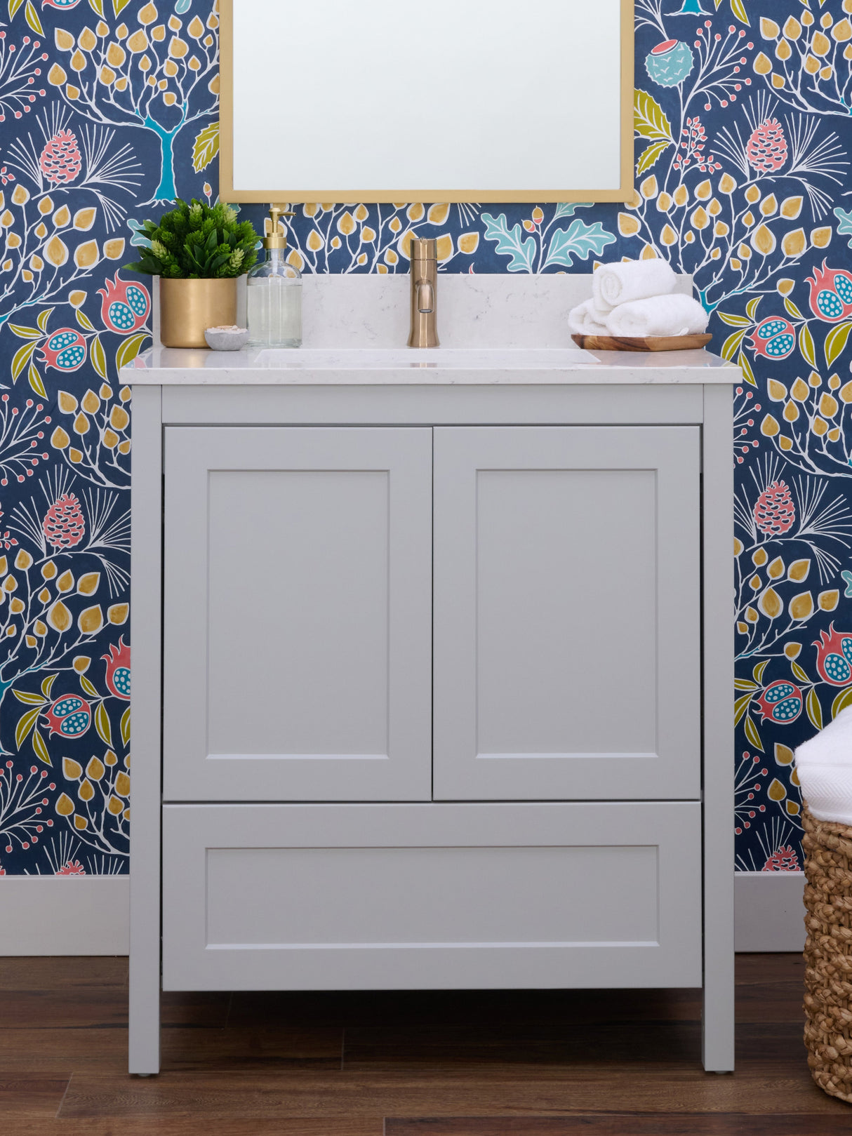 Hanleigh 30 in. Vanity with Shaker Doors in Perfect Grey