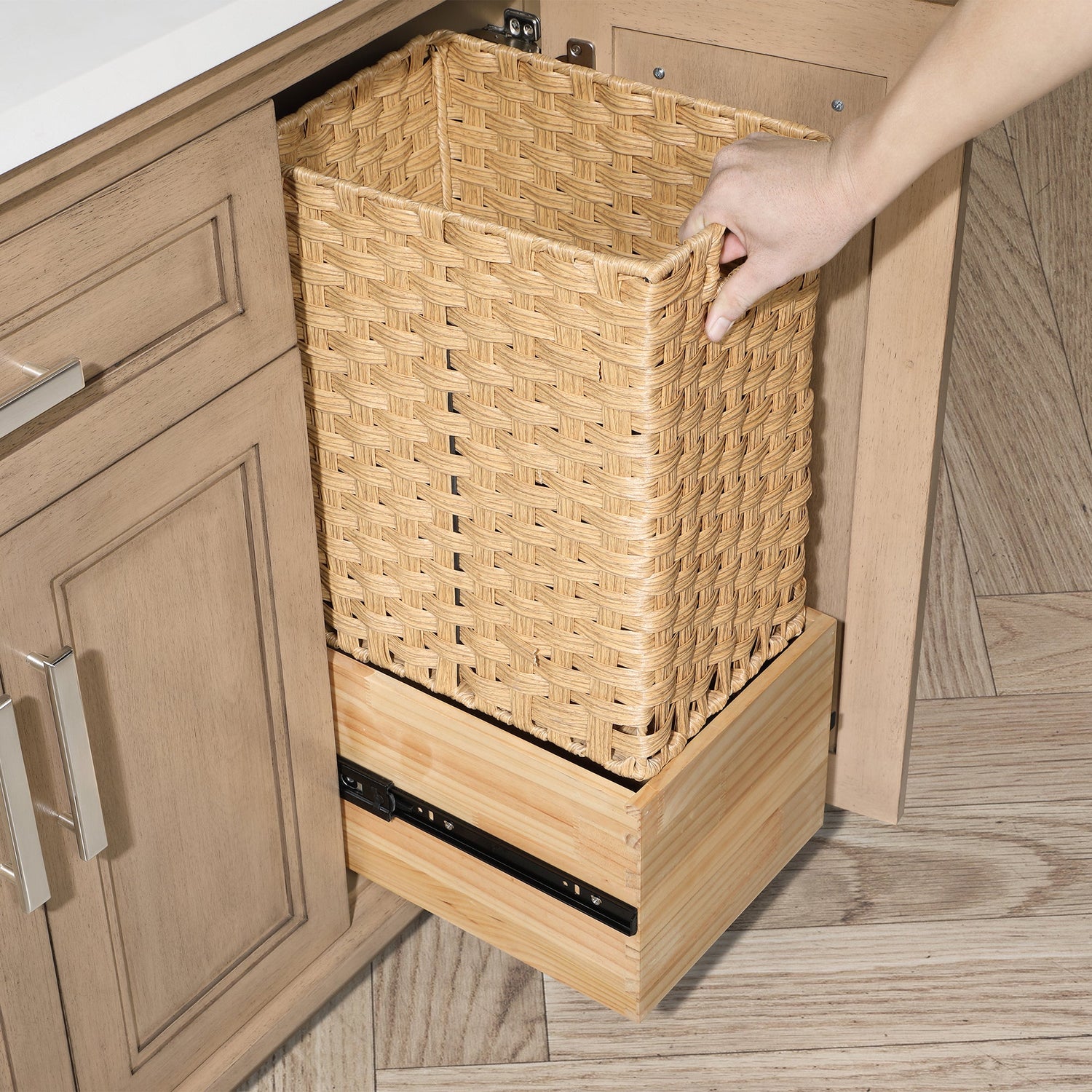 SCARLETT 42IN VANITY IN SAHARA BIRCH WITH WHITE QUARTZ TOP & CERAMIC BASIN