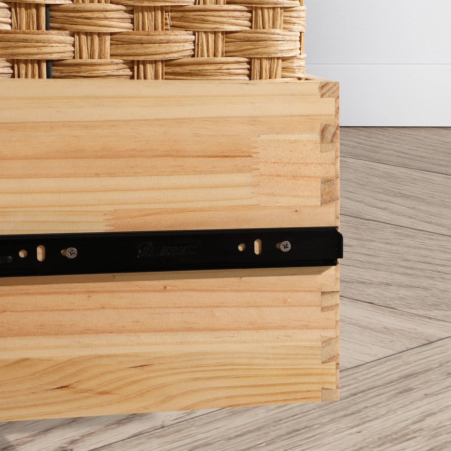 SCARLETT 42IN VANITY IN SAHARA BIRCH WITH WHITE QUARTZ TOP & CERAMIC BASIN