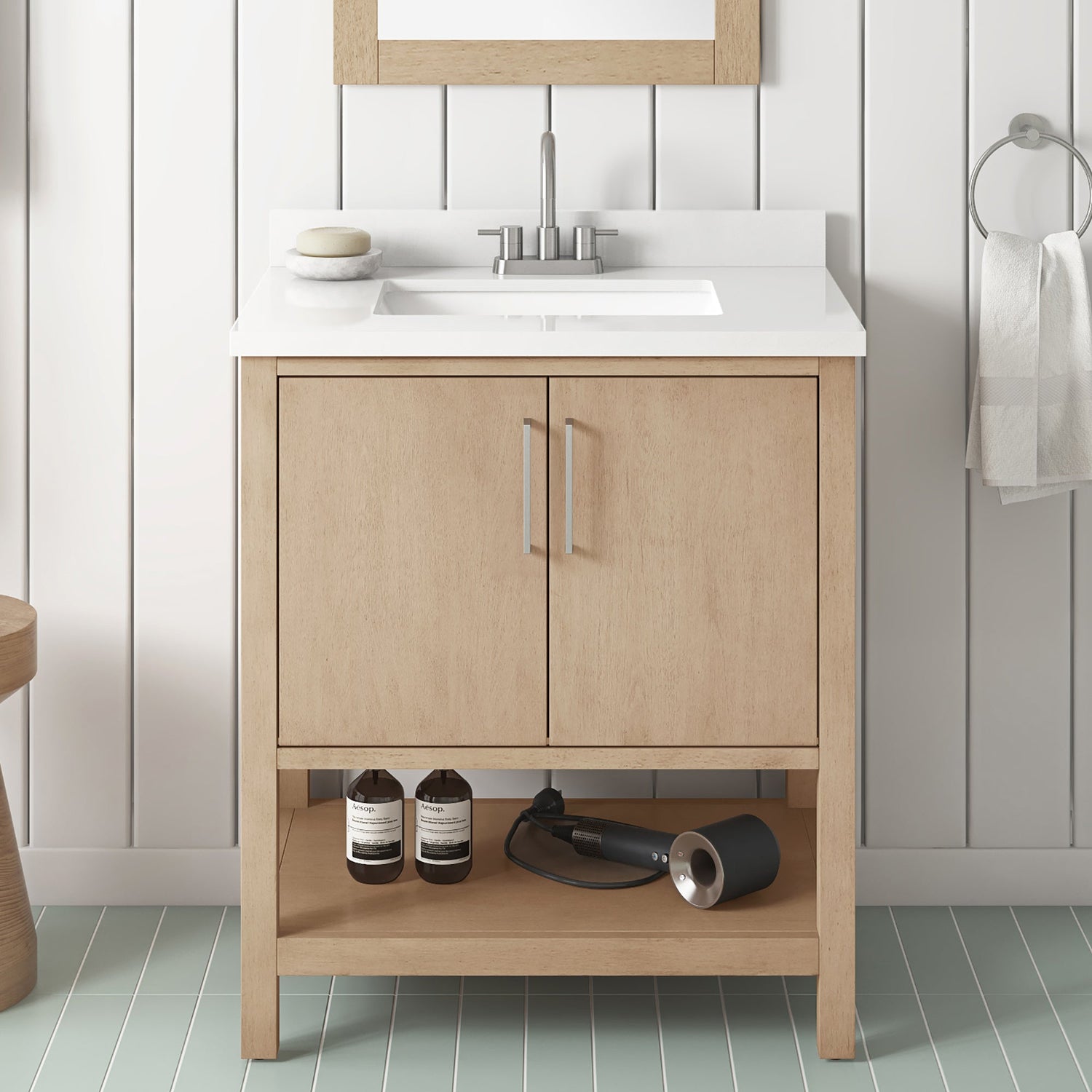 BANKS 30IN VANITY WITH SLAB DOOR IN SAHARA BIRCH WHITE QUARTZ TOP & CERAMIC BASIN