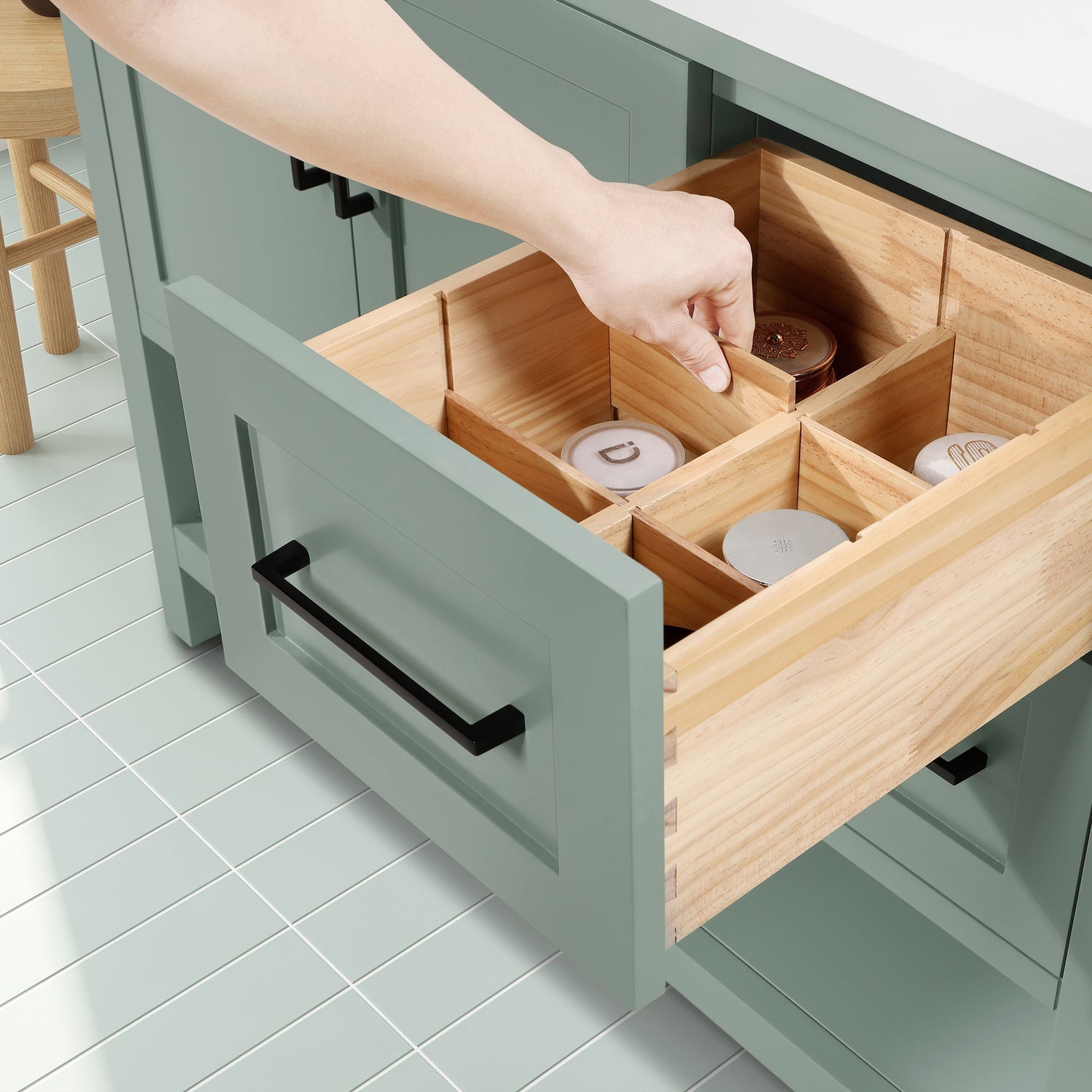 BANKS 42IN VANITY WITH SHAKER DOOR IN SAGE GREEN WHITE QUARTZ TOP & CERAMIC BASIN