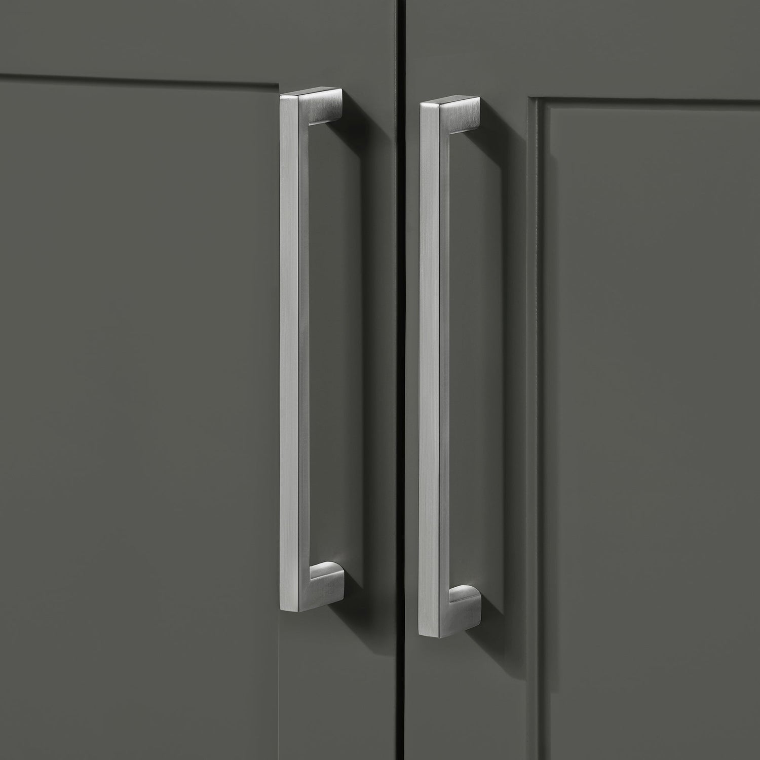 BANKS 30IN VANITY WITH SHAKER DOOR IN CHARCOAL GREY WITH WHITE QUARTZ TOP & CERAMIC BASIN