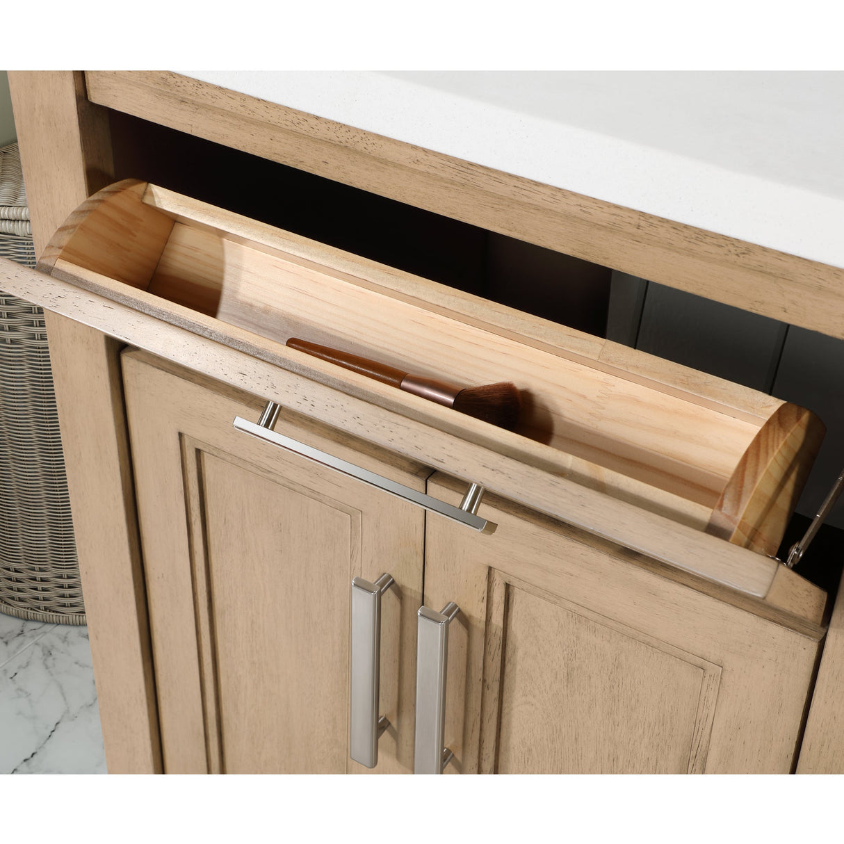 SCARLETT 24IN VANITY IN SAHARA BIRCH WITH WHITE QUARTZ TOP & CERAMIC BASIN