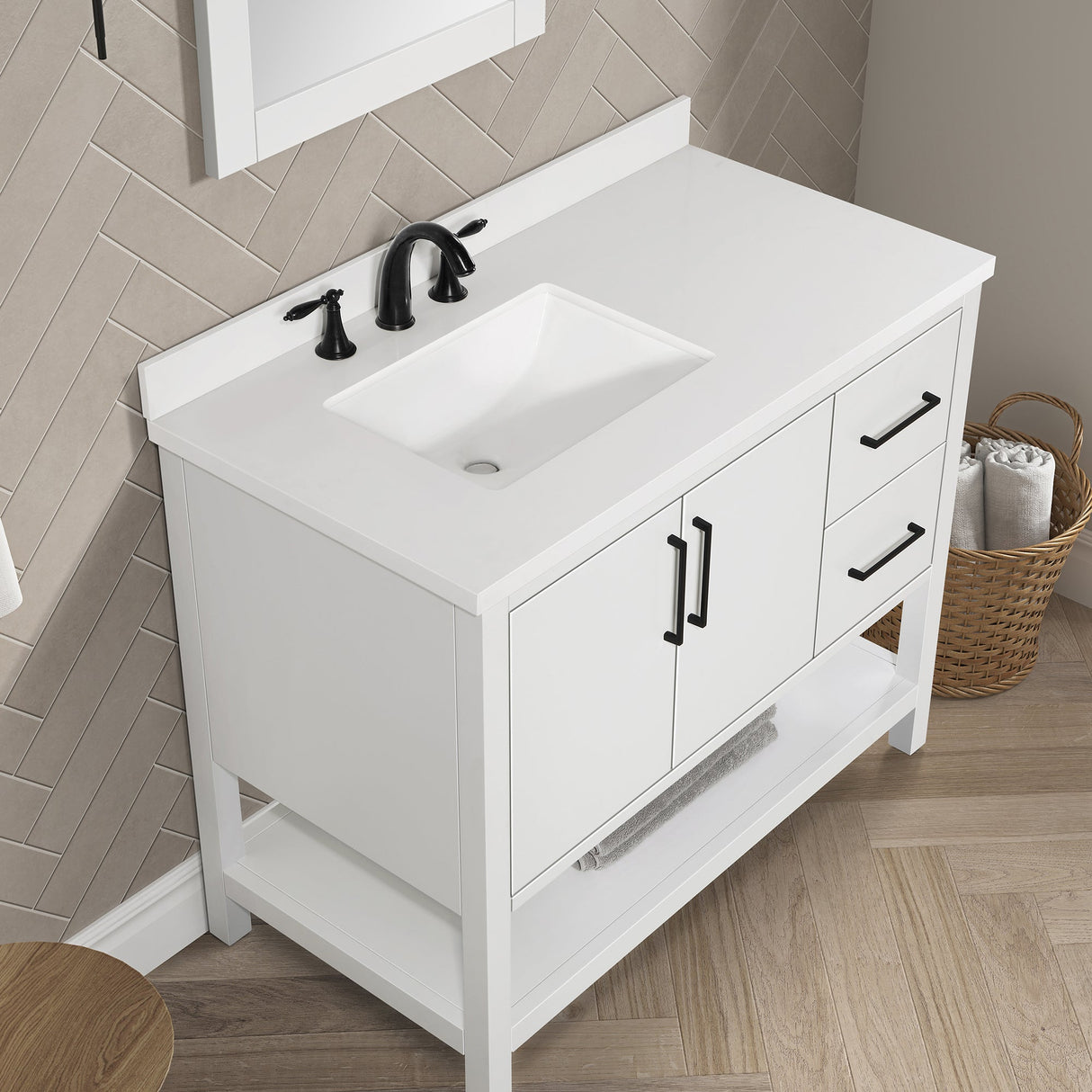BANKS 42IN VANITY WITH SLAB DOOR IN WHITE WITH WHITE QUARTZ TOP & CERAMIC BASIN