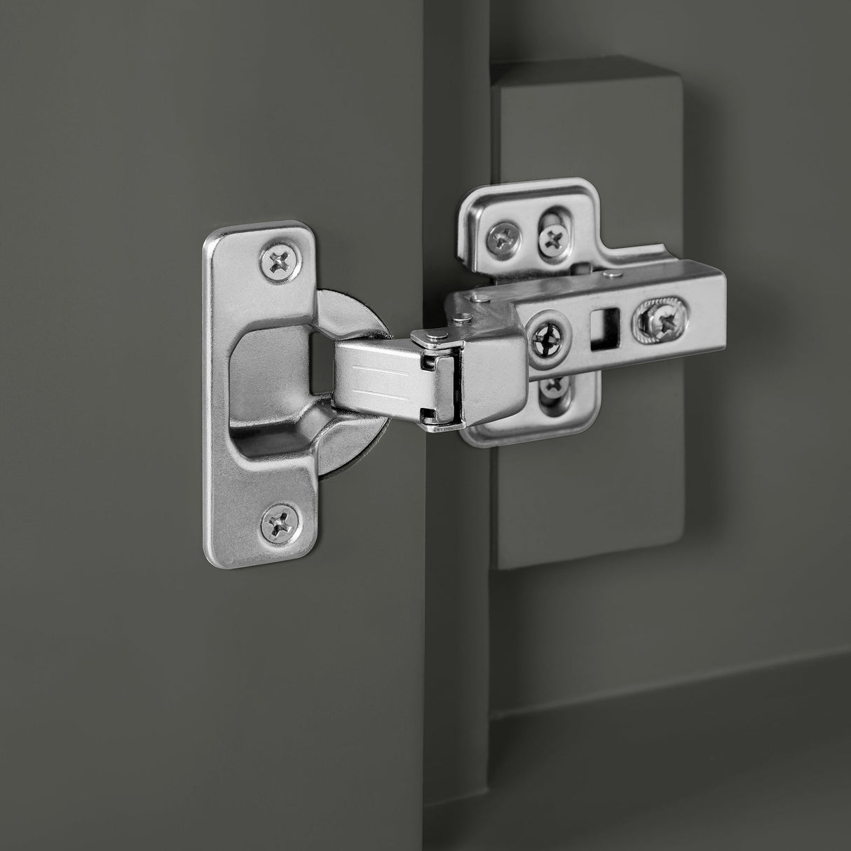 BANKS 42IN VANITY WITH SLAB DOOR IN CHARCOAL GREY WITH WHITE QUARTZ TOP & CERAMIC BASIN