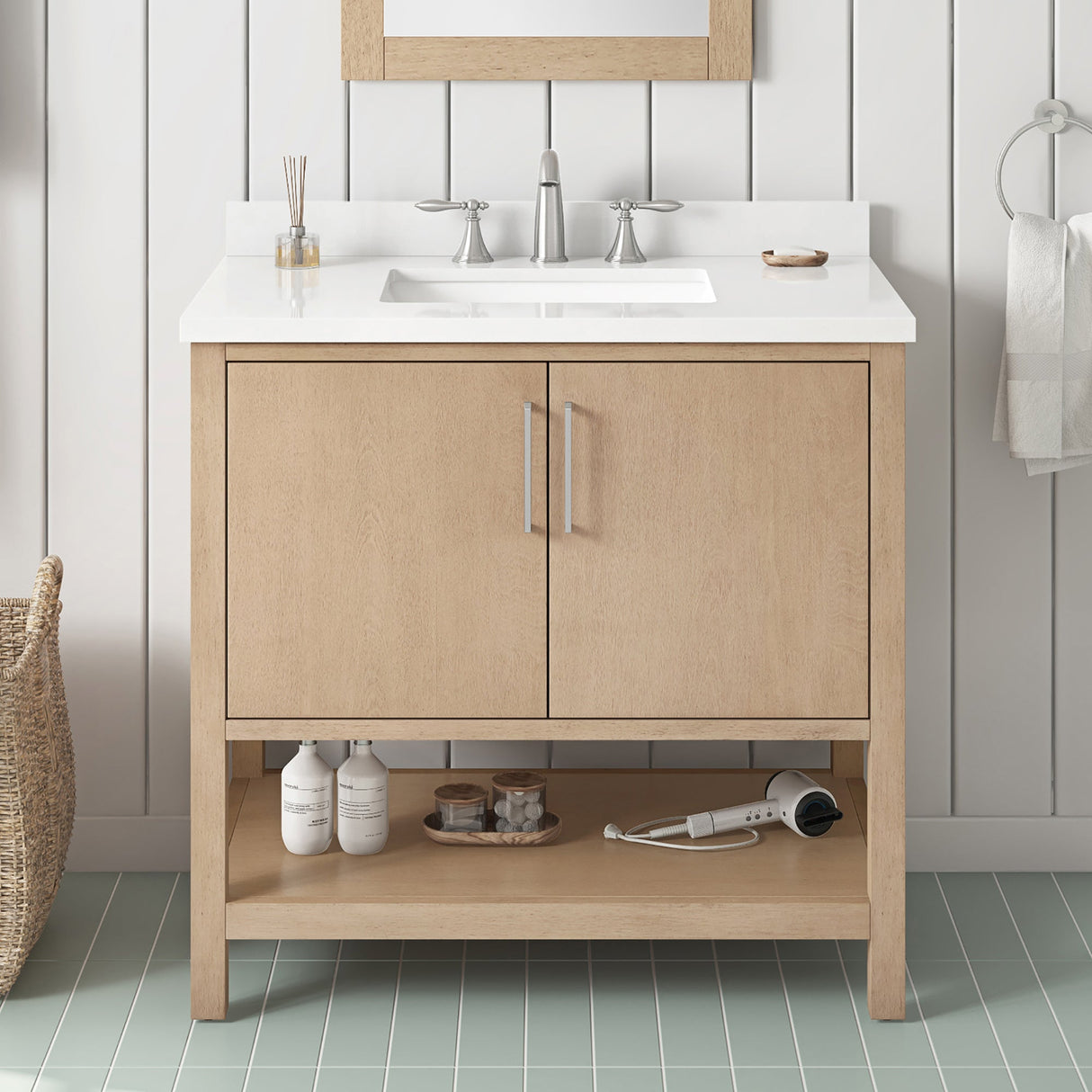 BANKS 36IN VANITY WITH SLAB DOOR IN SAHARA BIRCH WHITE QUARTZ TOP & CERAMIC BASIN