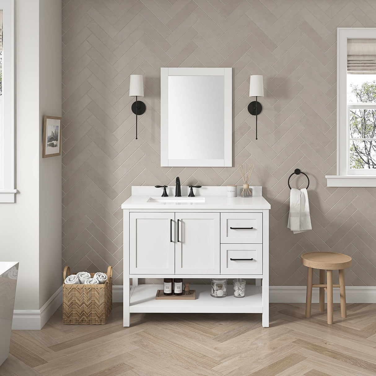 BANKS 42IN VANITY WITH SHAKER DOOR IN WHITE WITH WHITE QUARTZ TOP & CERAMIC BASIN