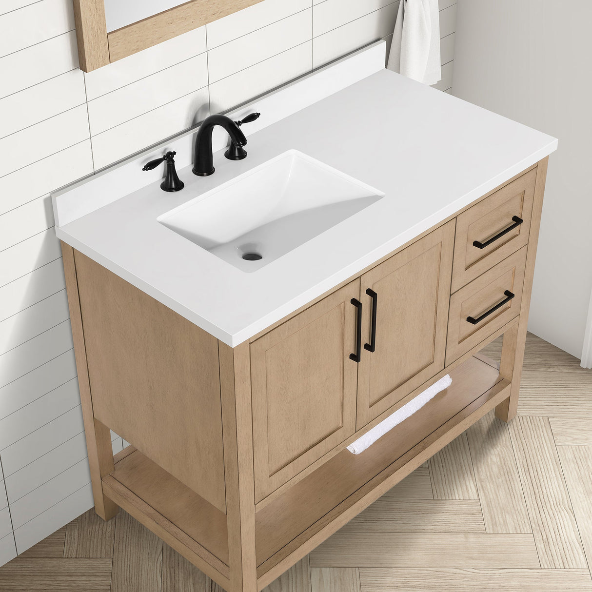 BANKS 42IN VANITY WITH SHAKER DOOR IN SAHARA BIRCH WHITE QUARTZ TOP & CERAMIC BASIN
