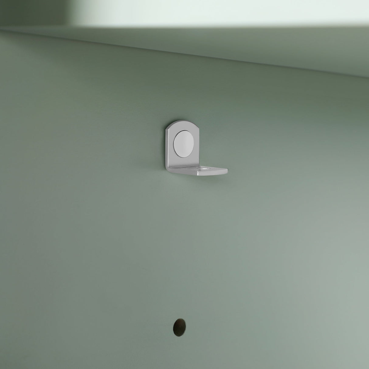 BANKS 30IN VANITY WITH SHAKER DOOR IN SAGE GREEN WHITE QUARTZ TOP & CERAMIC BASIN