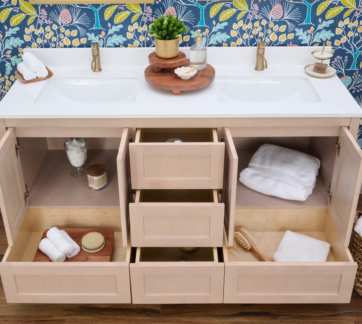 Hanleigh 60" Shaker Door Bathroom Vanity